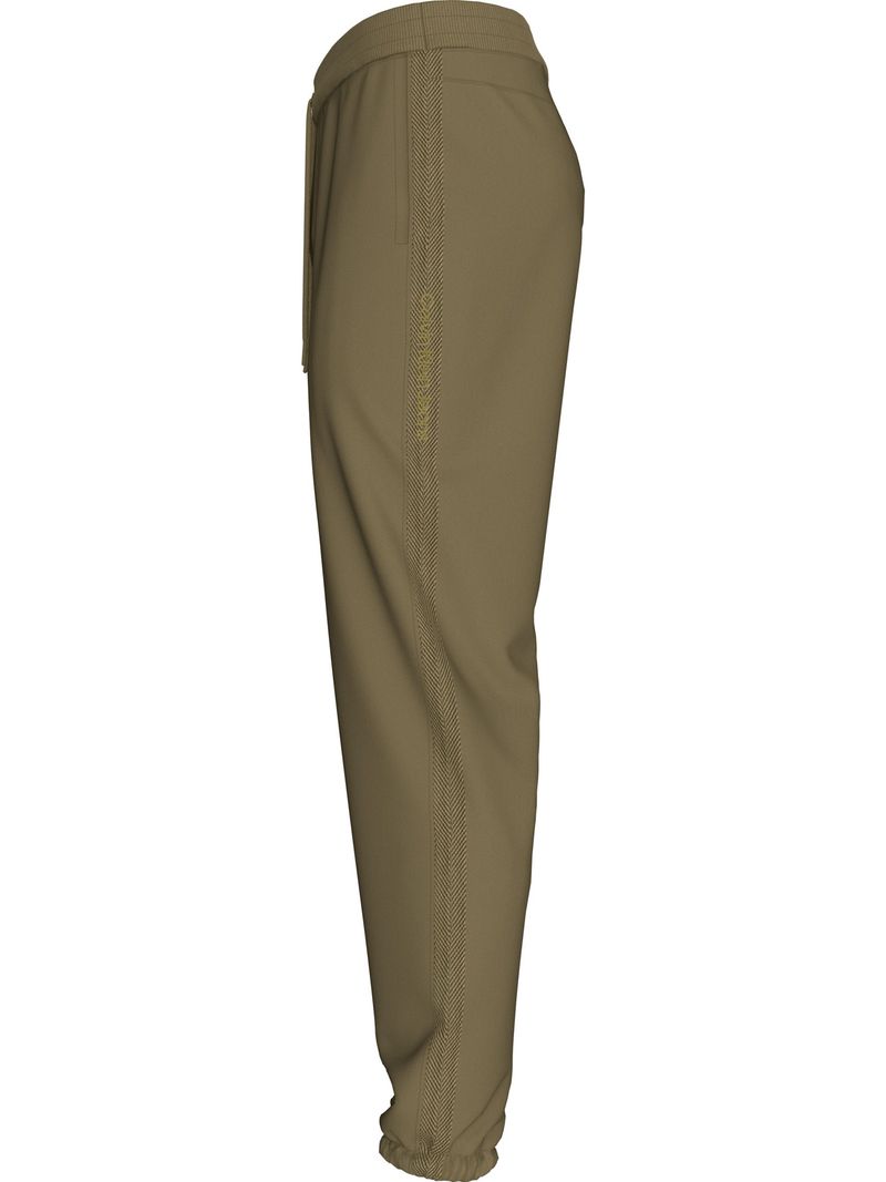 Pantalon-deportivo-con-logo-y-cinta