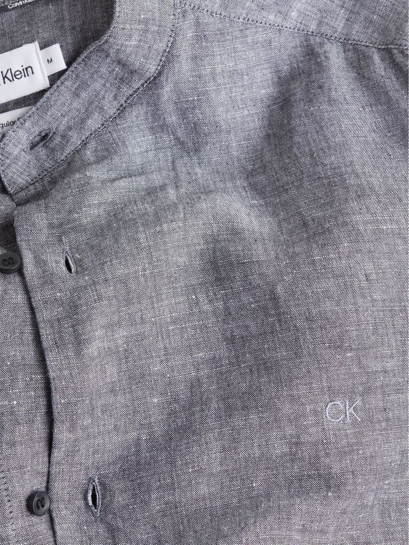 Camisa-de-lino-y-algodon-con-cuello-elevado