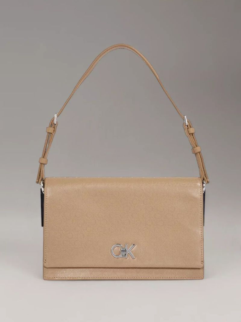 Cartera-de-hombro-elongated-con-monograma