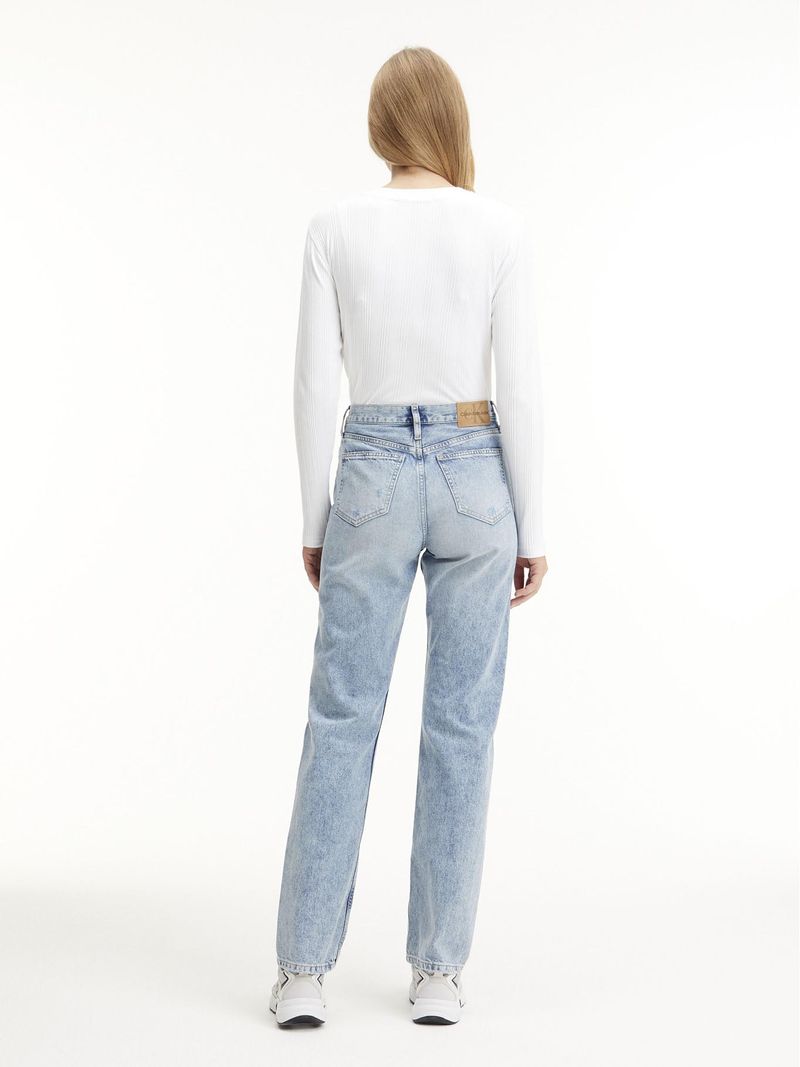 Jeans-recto-de-talle-alto