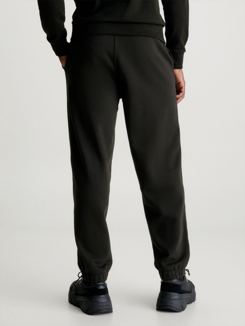 Jogger-relaxed-con-logo
