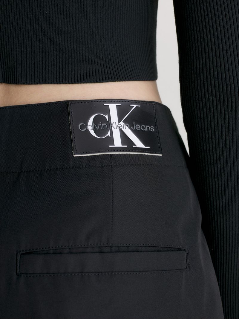 Pantalones-de-pierna-ancha-de-talle-alto