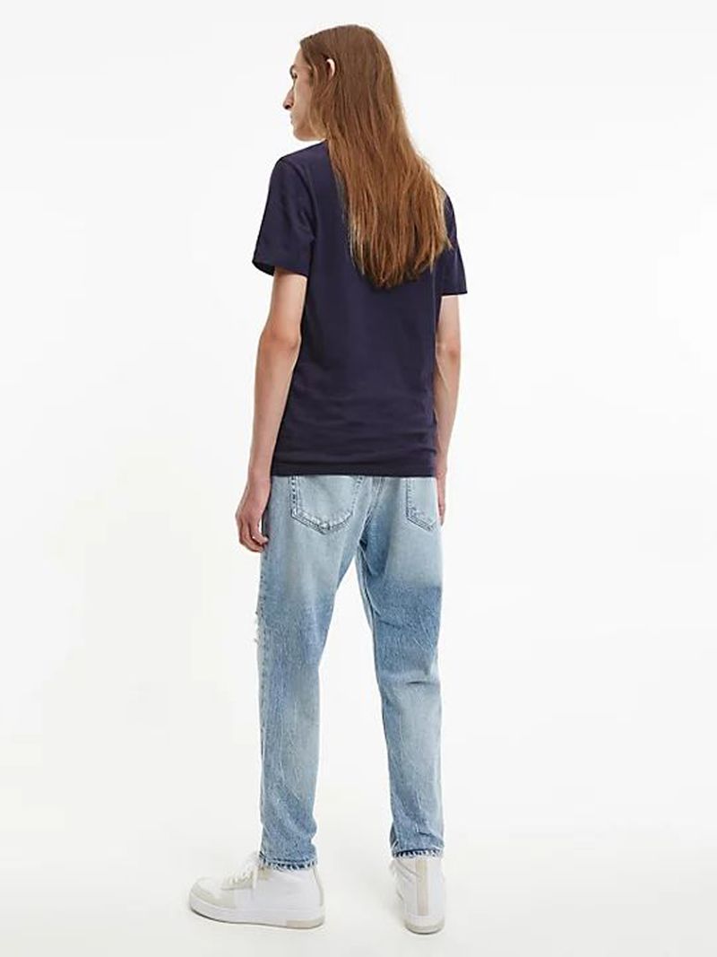 Playera-slim-con-monograma