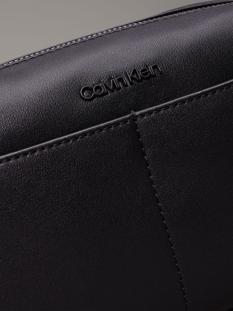 Bandolera-clean-essential