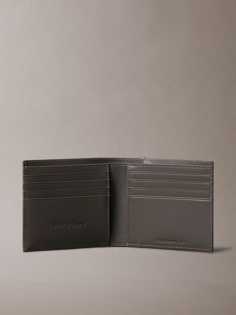 Billetera-Mono-Logo-Bifold-de-cuero