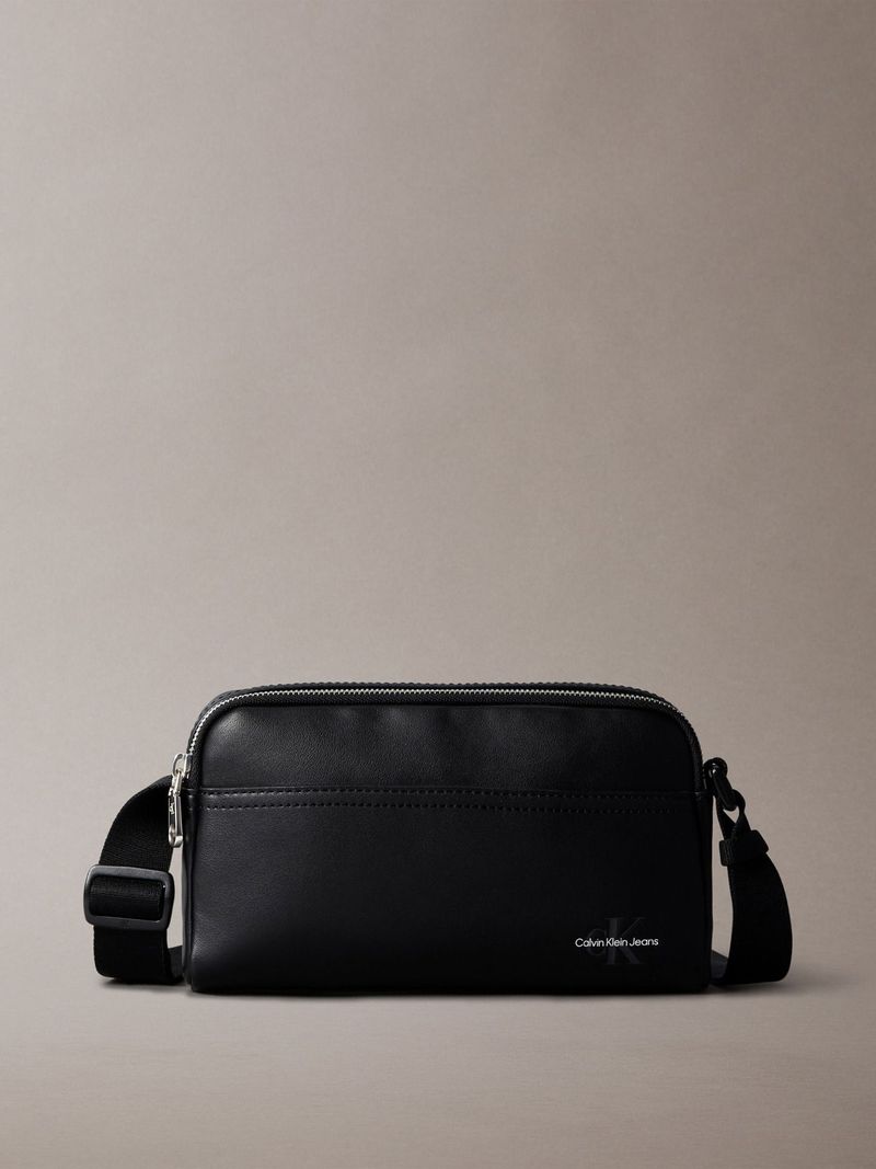 Cartera-camera-monogram-logo