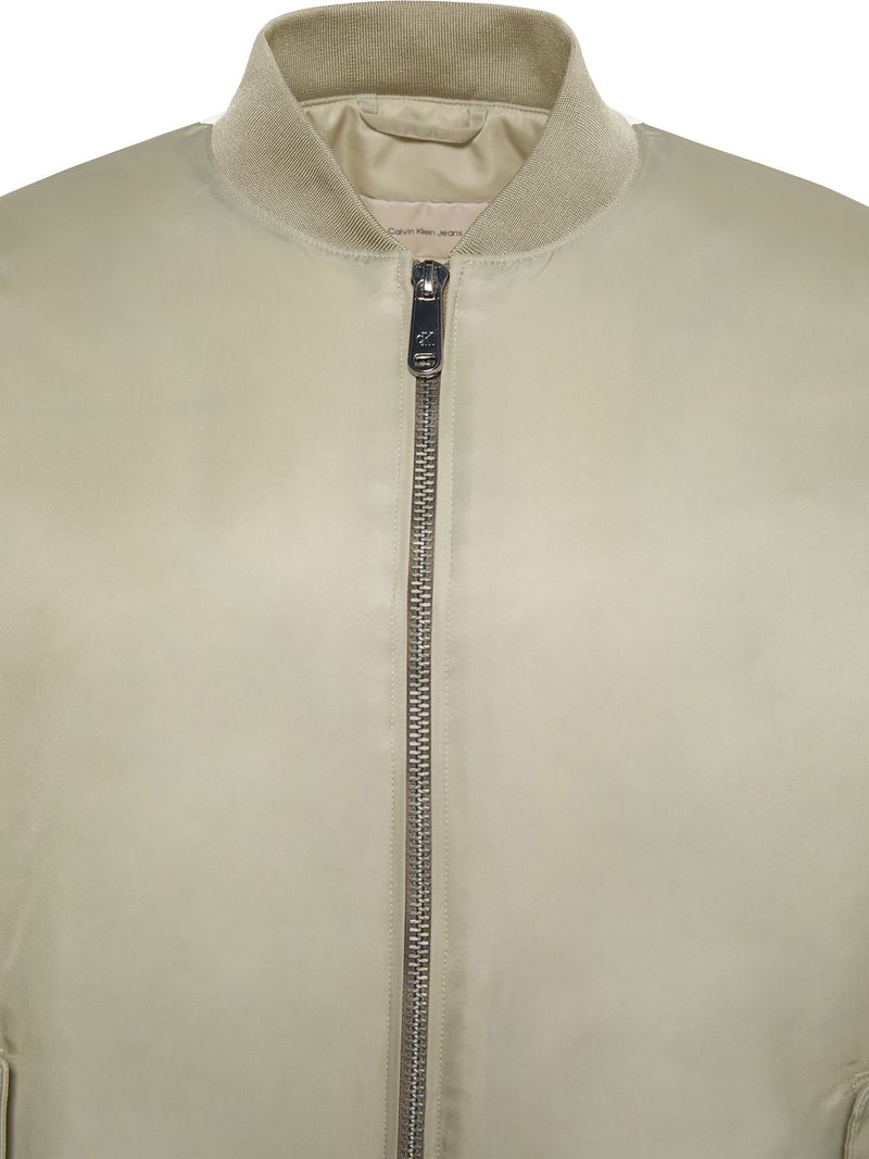 Chumpa-bomber-de-nailon-acolchada