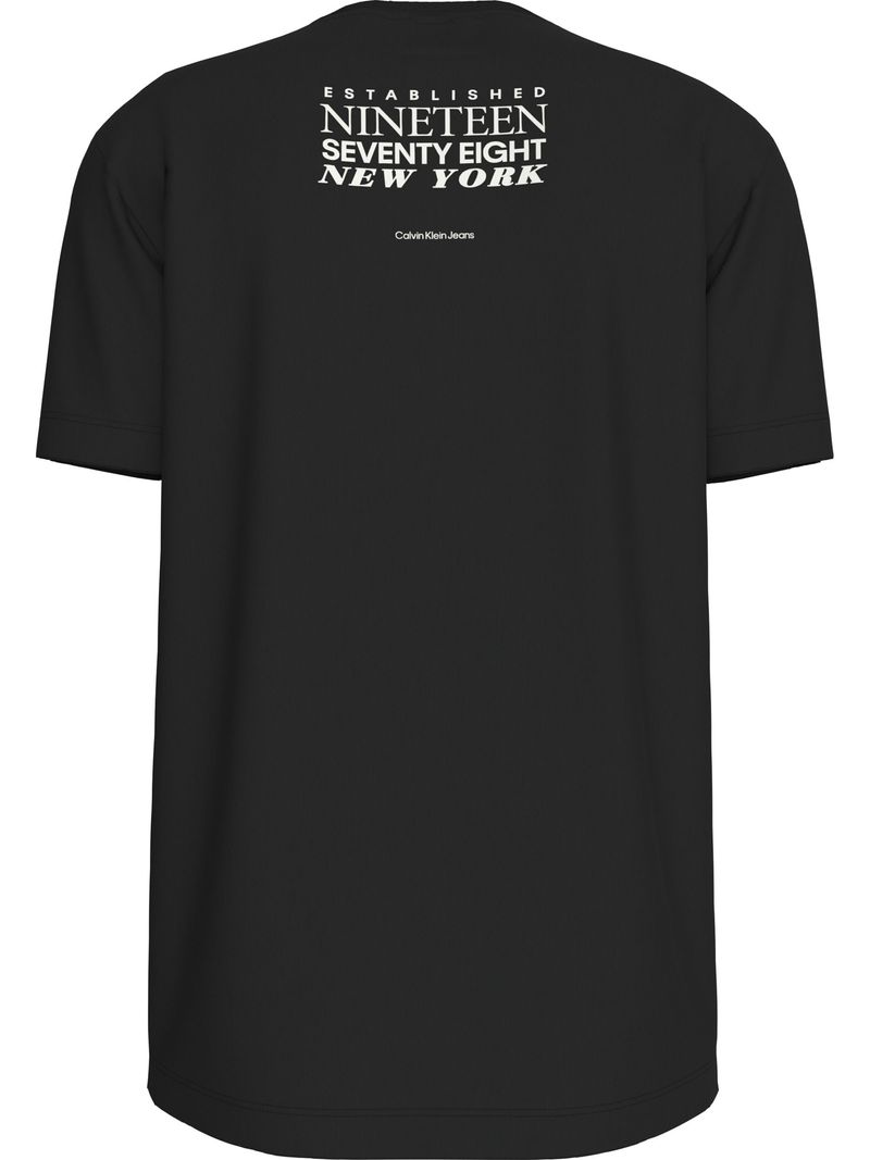 Playera-con-logo-en-la-parte-trasera
