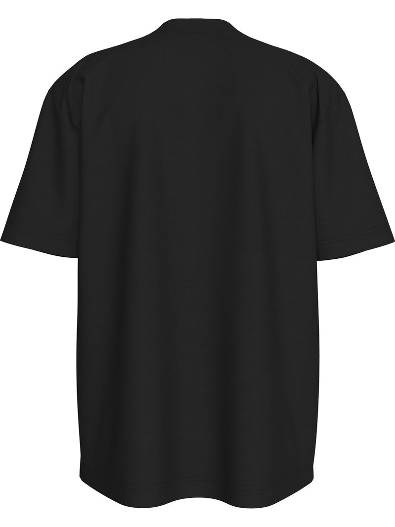 Playera-relaxed-con-etiqueta