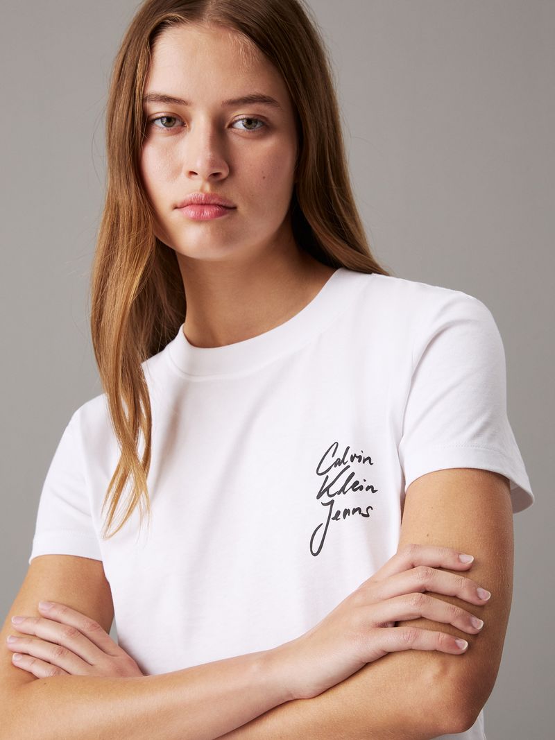 Playera-slim-con-logo