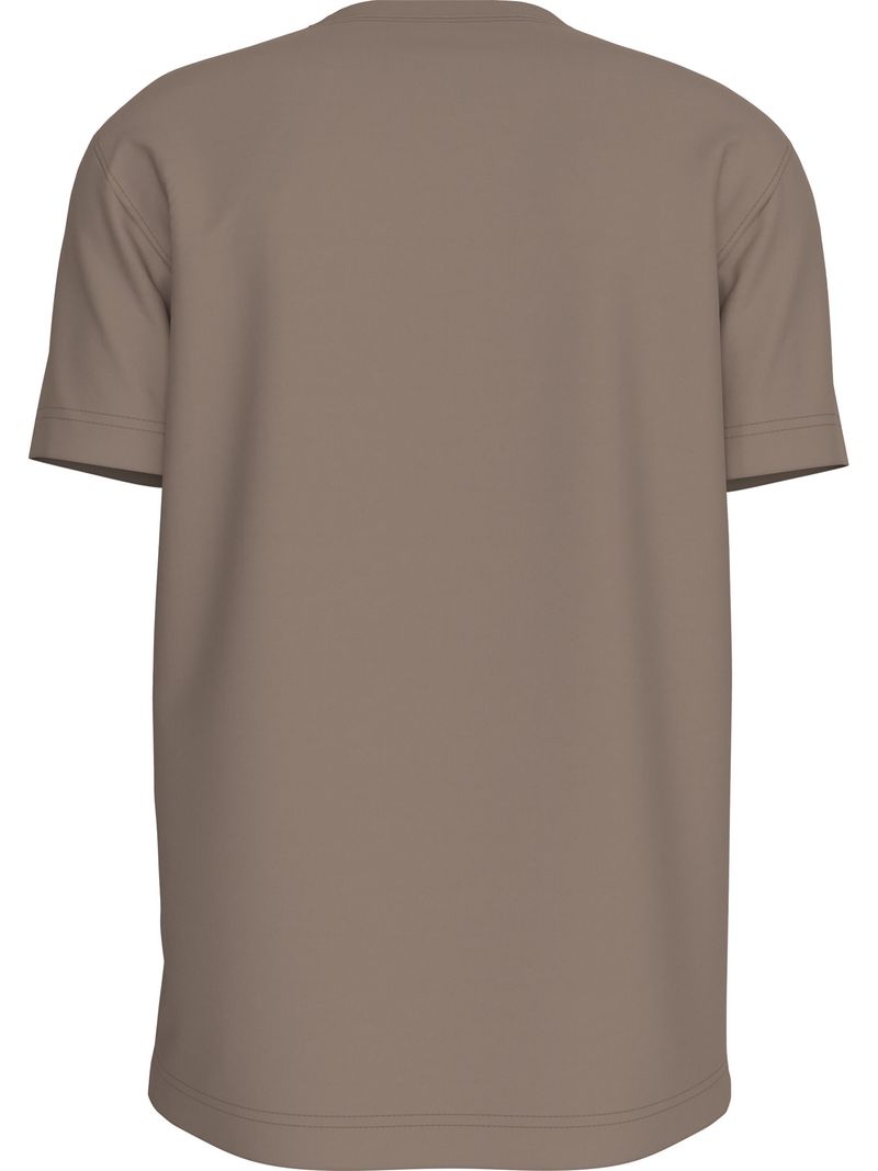 Playera-suave-con-monograma-en-caja