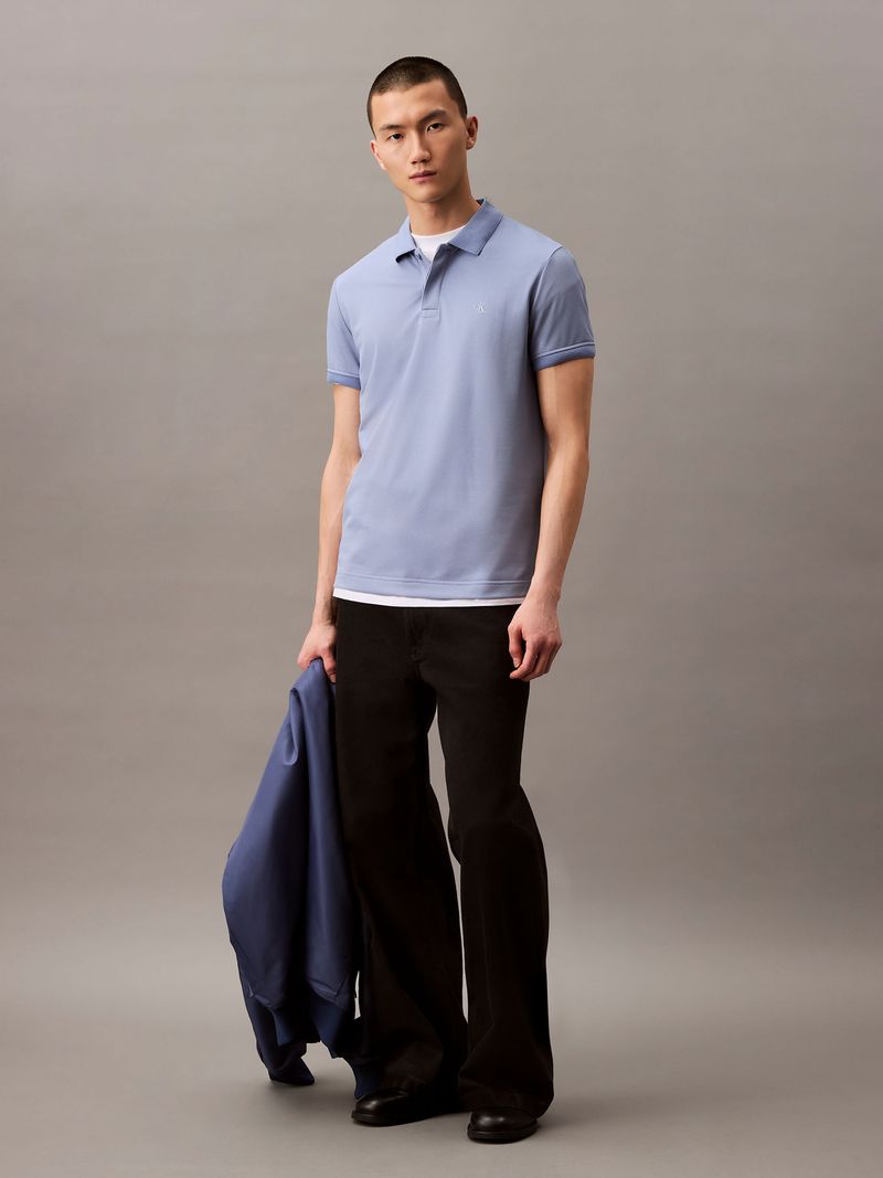 Polo-regular-con-monograma