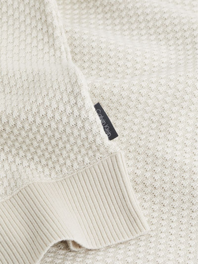 Sueter-con-textura-de-panal