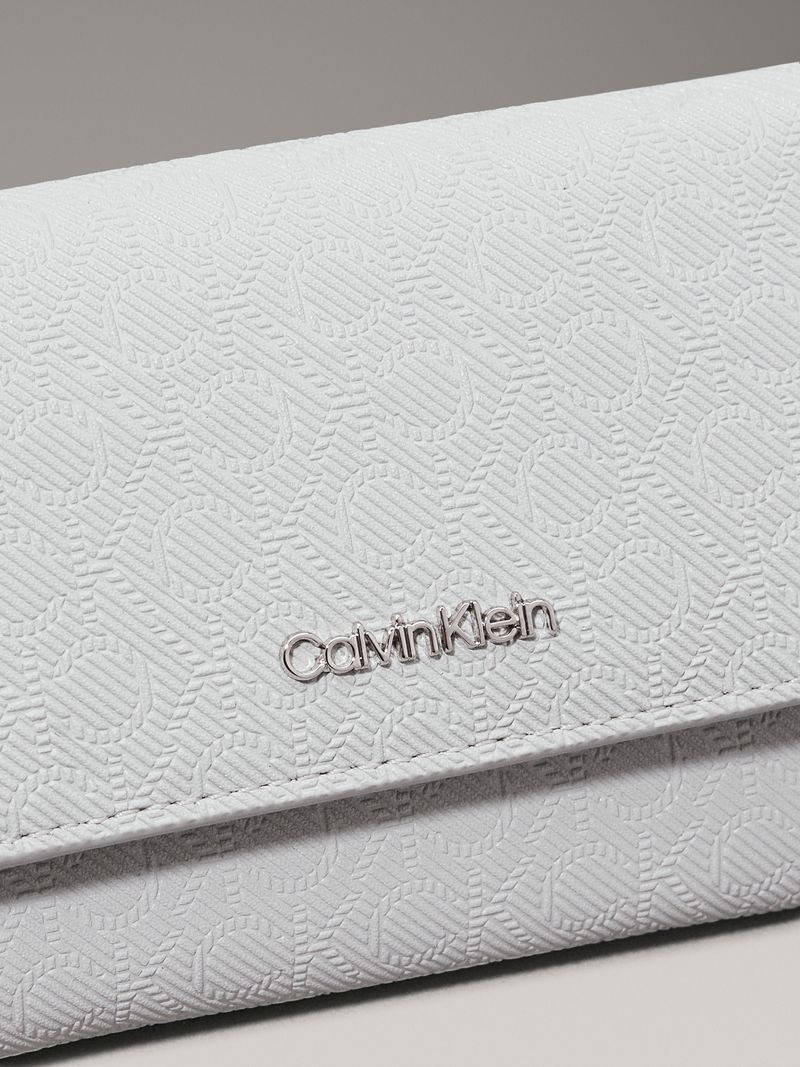 Billetera-de-plegado-triple-con-logo-pequeño-con-RFID