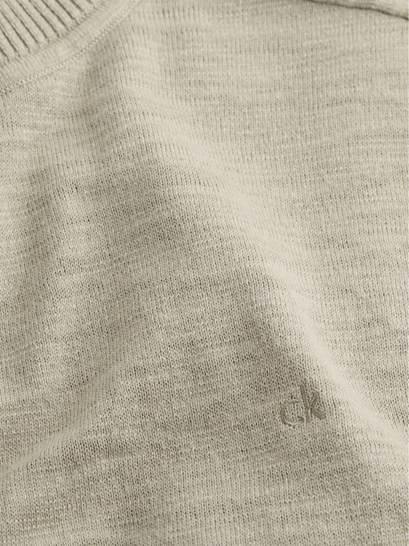 Sueter-con-textura-con-cuello-redondo