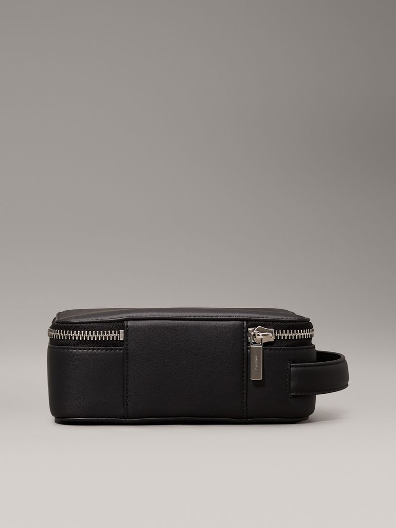 Neceser-elegante-con-gancho
